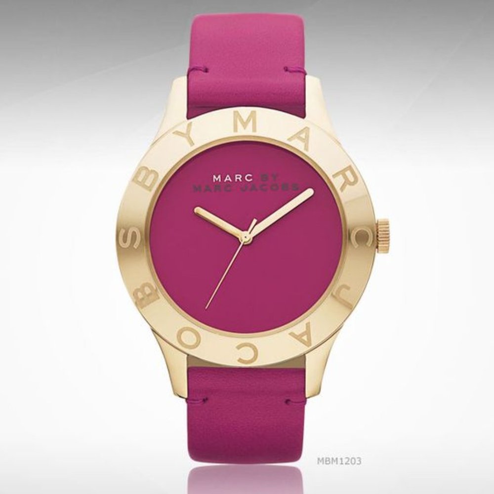Marc by Marc Jacobs Leather Watch in Fuchsia